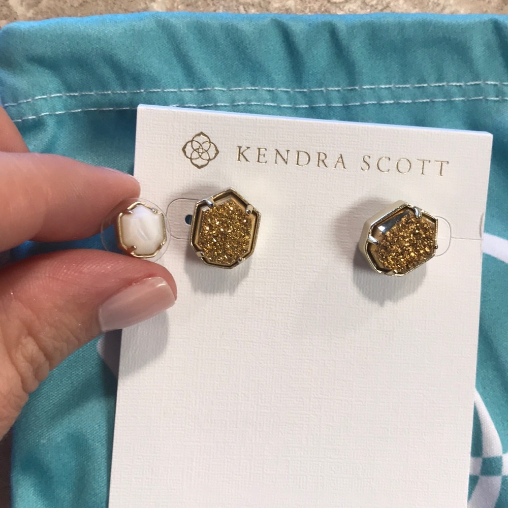 Kendra Scott Gold Drusy studs - Picture 6 of 7